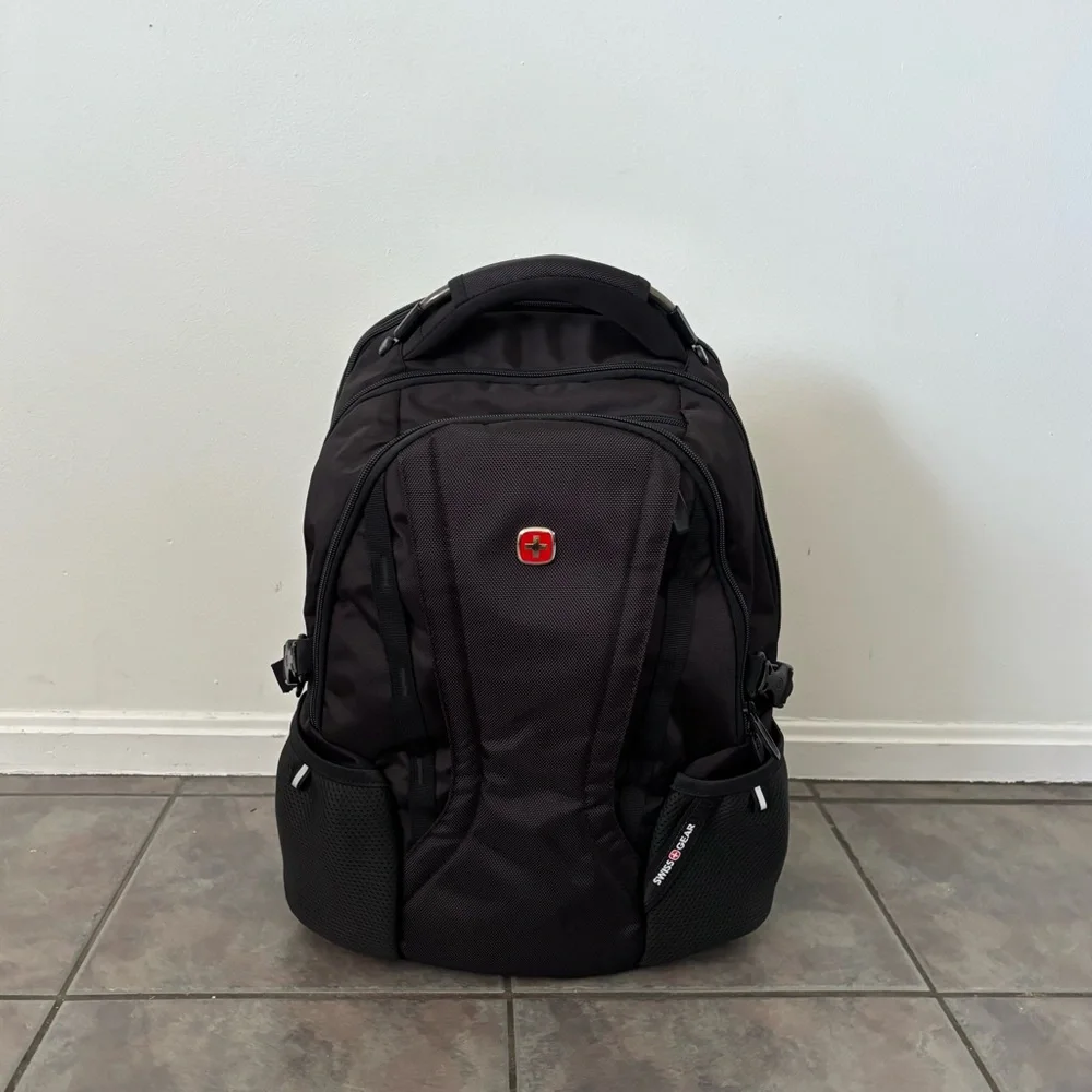 SwissGear Dark Gray Backpack for Men‎